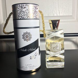 Musk Mood EDP by Lattafa